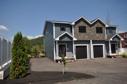 40-40 Beech St, Bristol, NH, 03222-4209 | Card Image