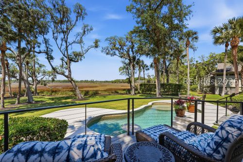 7 Peninsula Dr, Hilton Head Island, SC, 29926-1133 | Card Image