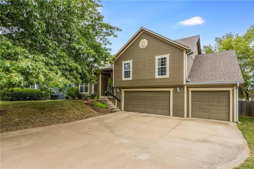 21222 W 48th St, Shawnee, KS, 66218-9461 | Card Image
