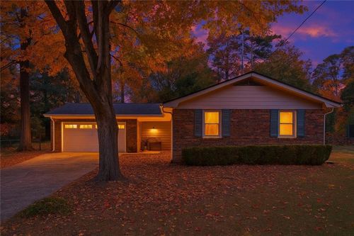 2577 Glen Cir, Lawrenceville, GA, 30044-5877 | Card Image