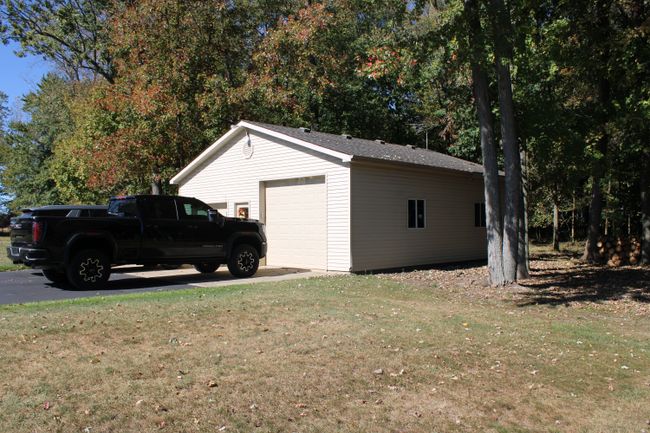 15730 Dryden Rd, House other with 3 bedrooms, 4 bathrooms and null parking in Allenton MI | Image 48