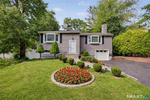 4 Mark Dr, Norwalk, CT, 06851-3134 | Card Image