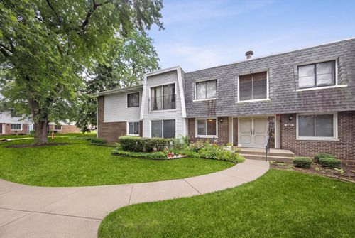 4-2720 Mitchell Dr, Woodridge, IL, 60517-1555 | Card Image