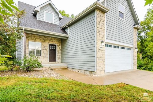 2942 Marlatt Ave, Manhattan, KS, 66502-1951 | Card Image