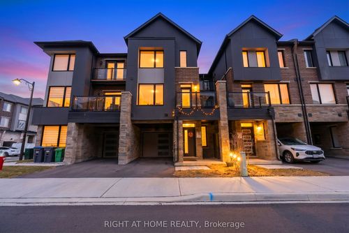 5125 Vetere St, Mississauga, ON, L5M2S8 | Card Image