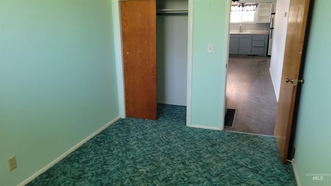 135 S 600 W, House other with 3 bedrooms, 2 bathrooms and 2 parking in Paul ID | Image 6