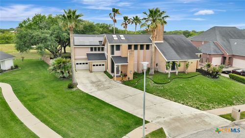 103 Tracy Ln, Victoria, TX, 77904-1527 | Card Image