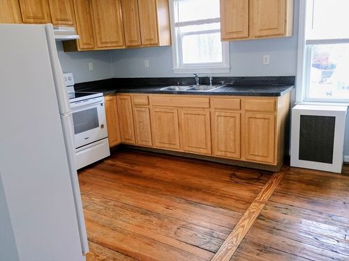 apt-3-14 Randall St, Taunton, MA, 02780-6304 | Card Image