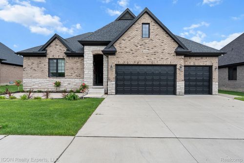 14153 Jode Park Ct, Shelby Twp, MI, 48315-3572 | Card Image