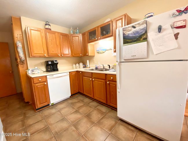 201 Ne 48 Th St, House other with 3 bedrooms, 2 bathrooms and 1 parking in Oak Island NC | Image 10