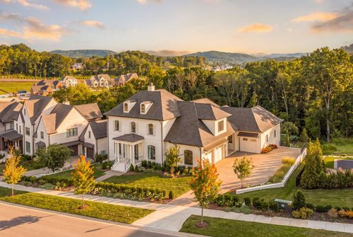 8073 Heirloom Blvd, College Grove, TN, 37046-1539 | Card Image
