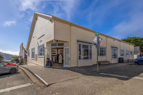 10470 Lansing St, Mendocino, CA, 95460-9524 | Card Image