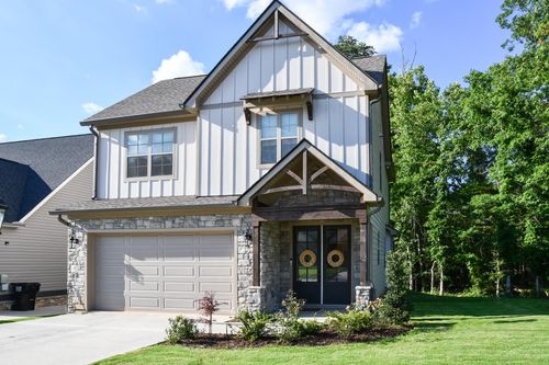 6474 Satjanon Dr, Ooltewah, TN, 37363-7232 | Card Image