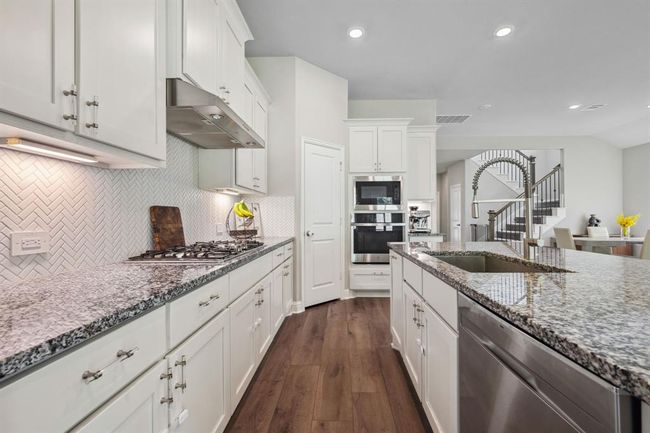 Lots of counter space and storage | Image 13