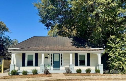 245 Garfield St, Statesville, NC, 28677-6175 | Card Image