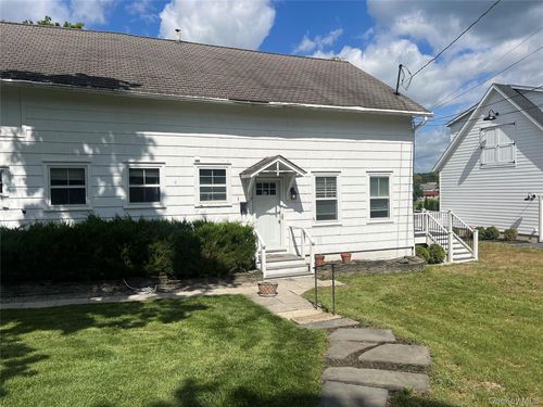 2-7 Parkway, Goshen, NY, 10924-2149 | Card Image