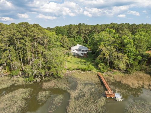 8346 Chisolm Plantation Rd, Edisto Island, SC, 29438-6637 | Card Image
