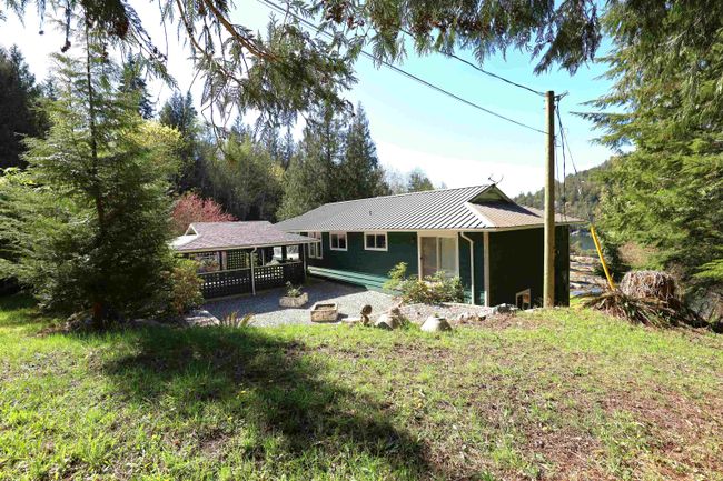 12815 Sunshine Coast Highway, House other with 3 bedrooms, 2 bathrooms and null parking in Madeira Park BC | Image 34