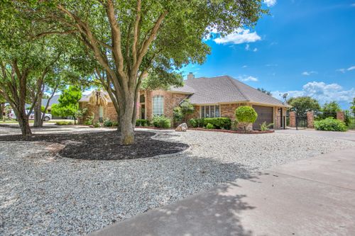 909 Avondale Ave, San Angelo, TX, 76901-5321 | Card Image