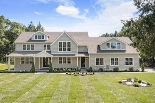 42 Hartford St, Dover, MA, 02030-1609 | Card Image