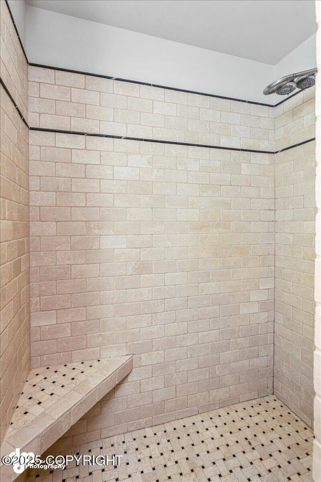 73 Master Shower | Image 74
