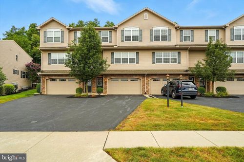 160 Old Schoolhouse Ln, MECHANICSBURG, PA, 17055-5665 | Card Image