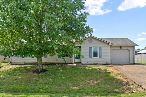 569 Foxfield Drive, Hopkinsville, KY, 42240 | Card Image