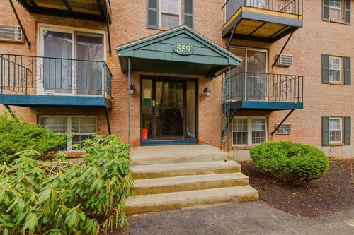 apt-15-559 Sagamore Ave, Portsmouth, NH, 03801-5539 | Card Image