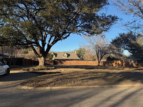 4647 Alta Vista Ln, Dallas, TX, 75229-2921 | Card Image