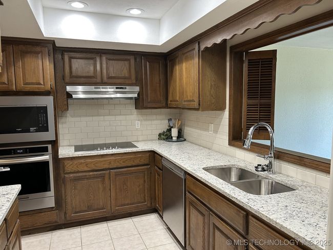 3 - 2806 E 84 Th St, Condo with 3 bedrooms, 3 bathrooms and null parking in Tulsa OK | Image 19