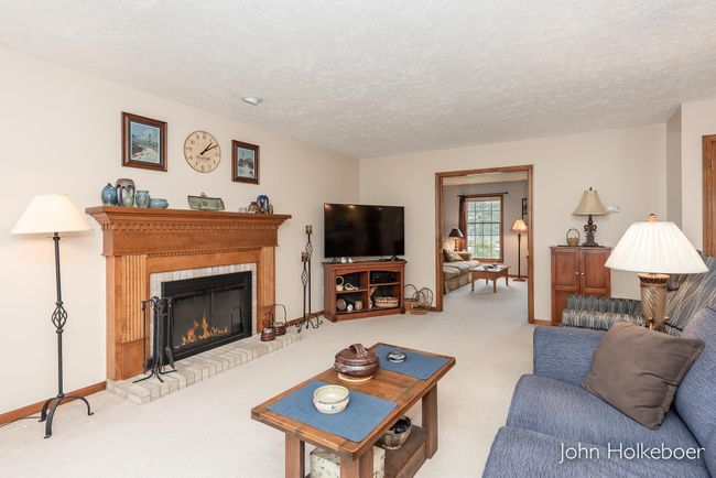 5_Family Room-3 | Image 13