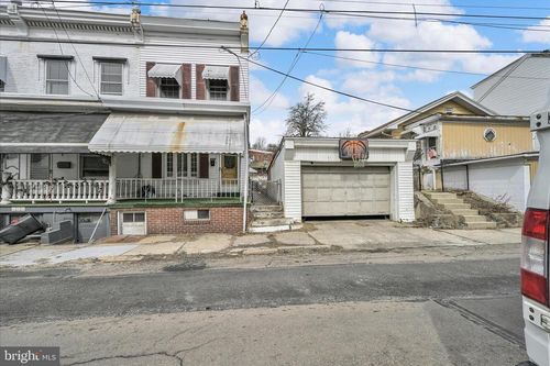 606-604 Fairview Street, POTTSVILLE, PA, 17901 | Card Image