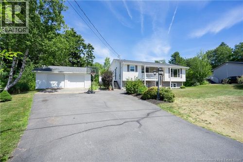 13 Rainbow Cres, Grand Bay-Westfield, NB, E5K2T1 | Card Image