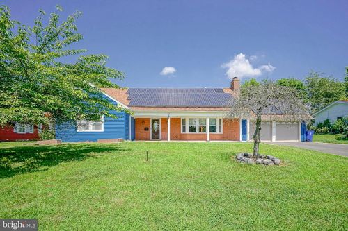 32 Country Club Rd, WILLINGBORO, NJ, 08046-3504 | Card Image