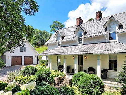 88 Plott Valley Rd, Waynesville, NC, 28786-7117 | Card Image