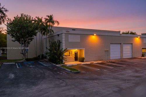 11477-11467 Nw 34th St, Doral, FL, 33178-1831 | Card Image
