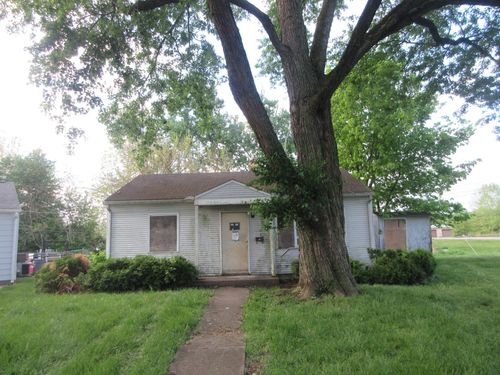 745 Cherokee Dr, Lancaster, OH, 43130-3924 | Card Image