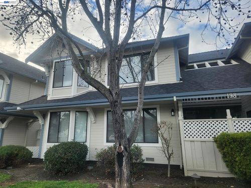 198 Peters Ave, Pleasanton, CA, 94566-6693 | Card Image