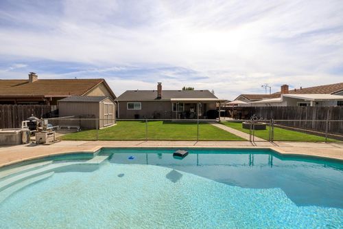 6605 Narcisco Way, Hughson, CA, 95326-9506 | Card Image