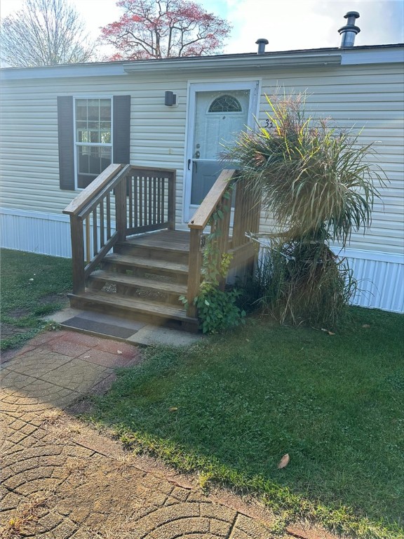 Hemlock Rd, Chepachet, RI 02814