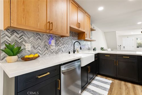 4156 Camino Lita, San Diego, CA, 92122-1822 | Card Image