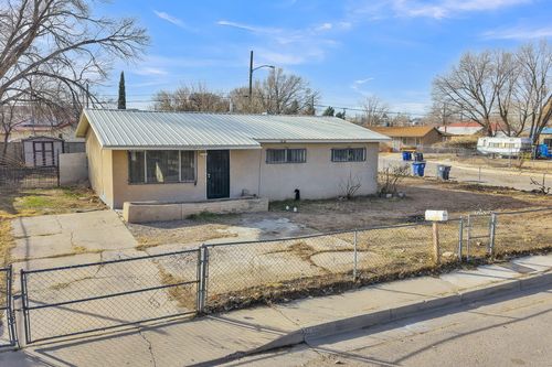 4608 Glendale Place Nw, Albuquerque, NM, 87105 | Card Image