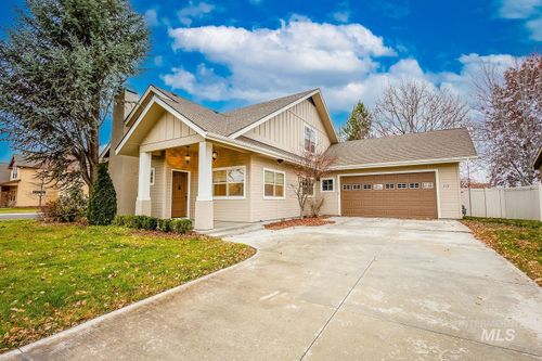 215 S Spring Lake Way, Star, ID, 83669-5636 | Card Image