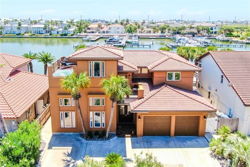 290 Marina Dr, Port Aransas, TX, 78373-4923 | Card Image
