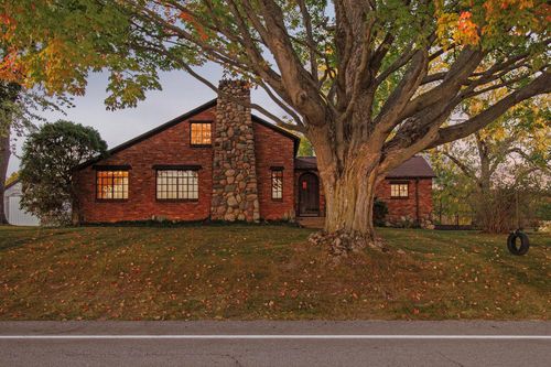 3127 127th Ave, Allegan, MI, 49010-9232 | Card Image