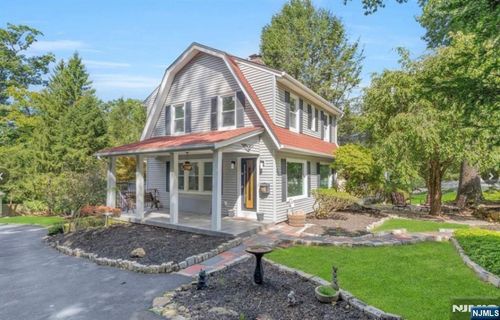 34 Forest Ave, Montvale, NJ, 07645-2210 | Card Image