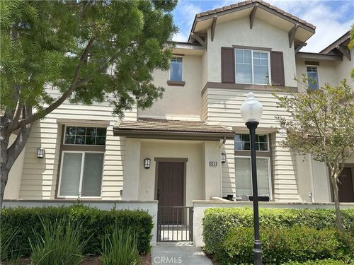 2252 Schlaepfer, Fullerton, CA, 92833 | Card Image