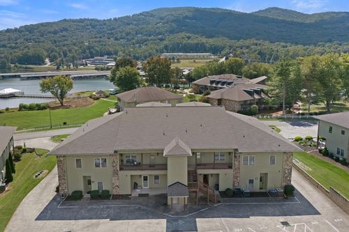 unit-c-1649 C Lakeview Dr, Young Harris, GA, 30582-2056 | Card Image