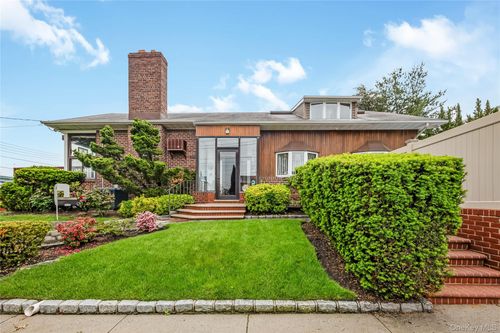 168-24 14th Ave, Whitestone, NY, 11357-2818 | Card Image