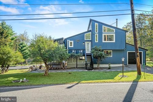 2117 Rosemont Dr, Tobyhanna, PA, 18466-3606 | Card Image